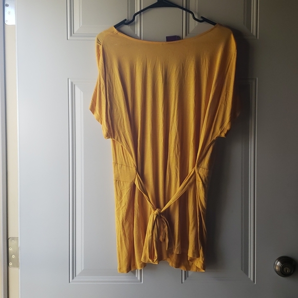 Tunic - Picture 2 of 5